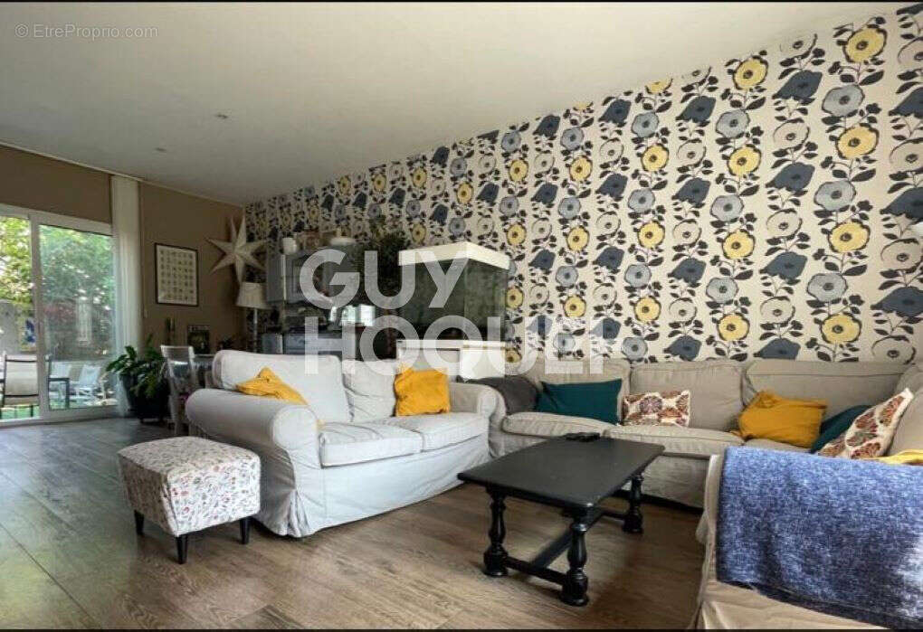 Maison à LE BLANC-MESNIL