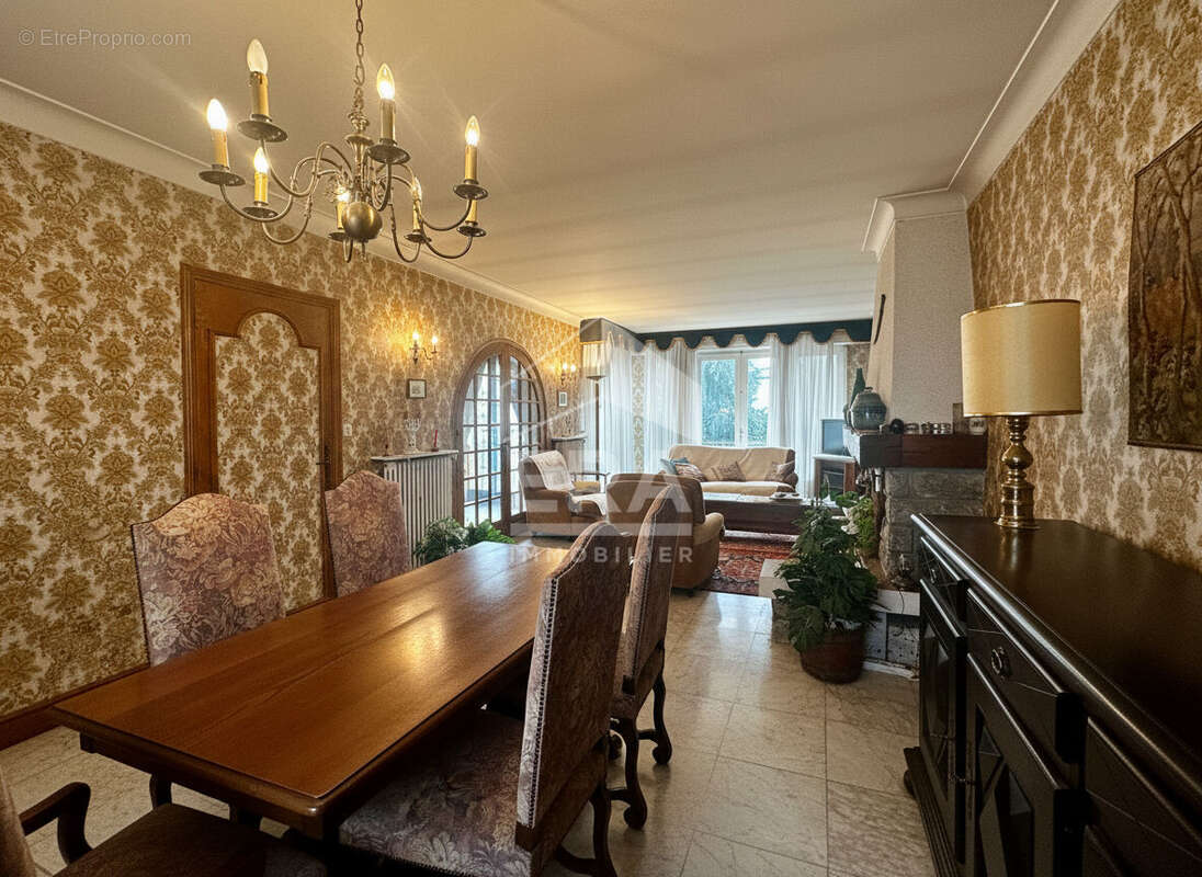 Maison à AUREILHAN