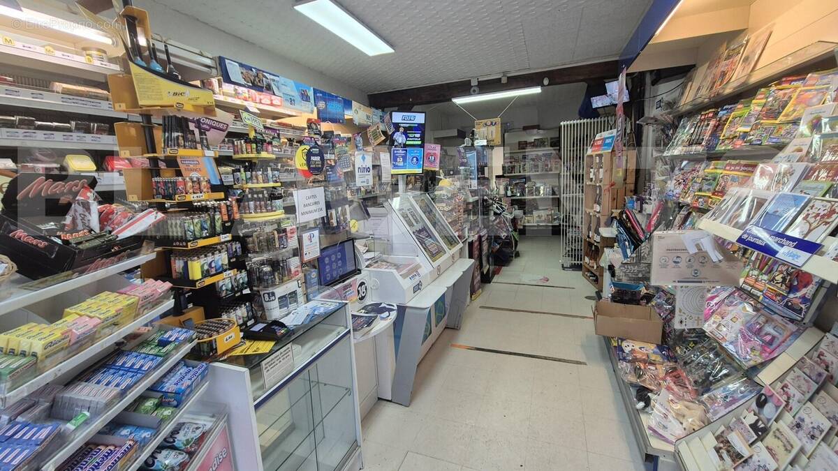 20250205_151858 - Commerce à ECOMMOY