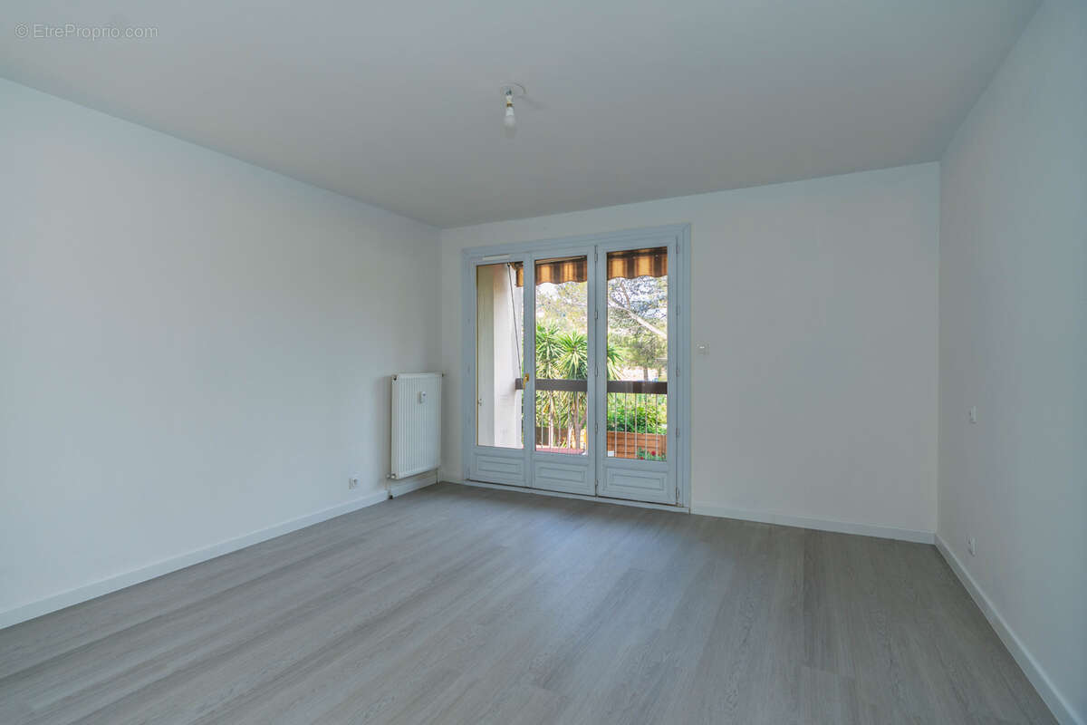 Appartement à HYERES