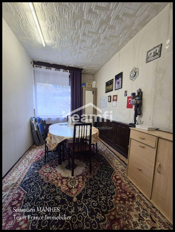 Maison à LA MONNERIE-LE-MONTEL