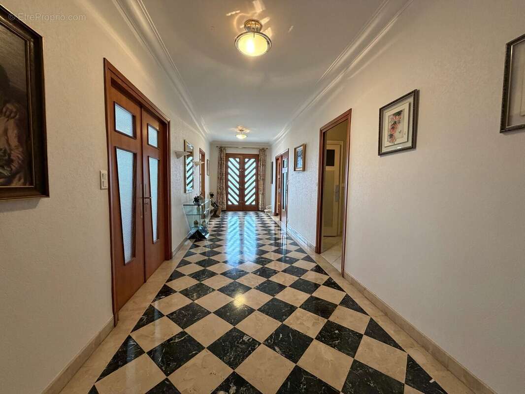 Maison à LE PEAGE-DE-ROUSSILLON