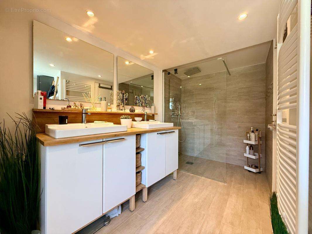 Maison à MAROLLES-EN-HUREPOIX