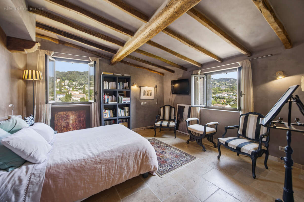 Maison à LA COLLE-SUR-LOUP