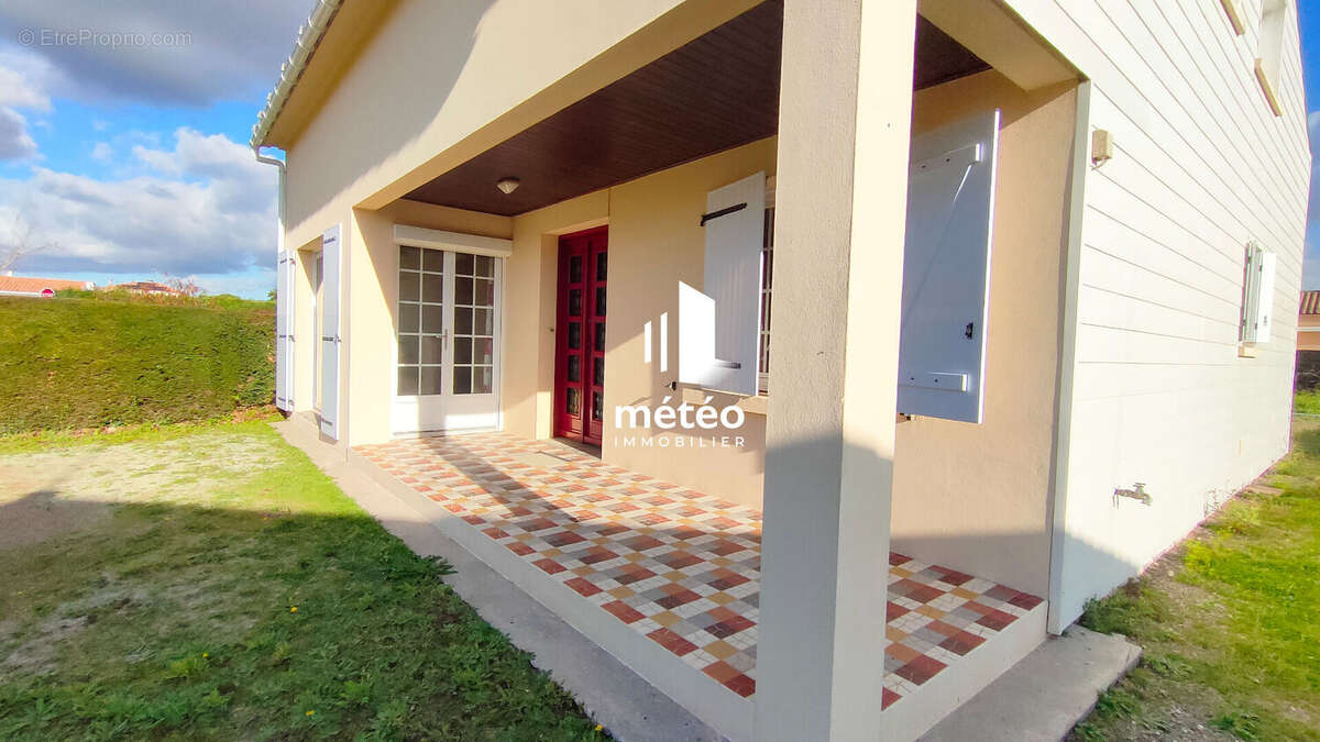 Maison à ANGLES