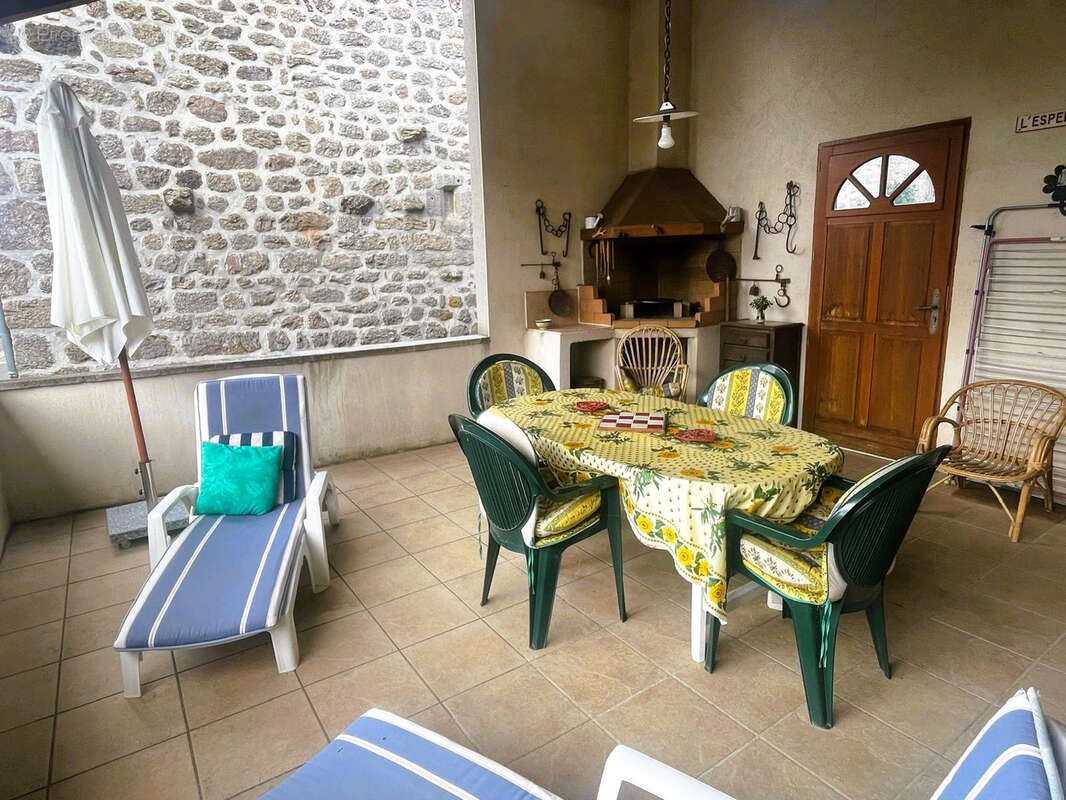 Maison à LESPERON