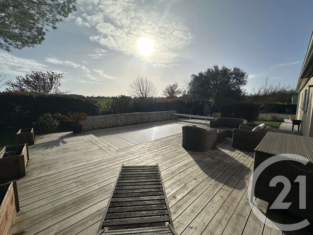 Maison à SAINT-SULPICE-DE-ROYAN