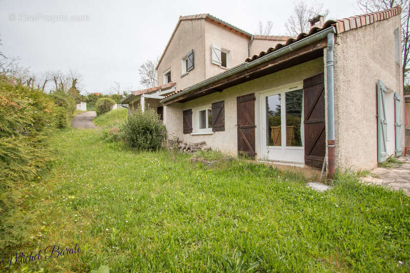 Dpt Rhône (69), à vendre CHAPONNAY maison P6 de 160 m² - Terrain de 1 450,00 m² - photo 26
