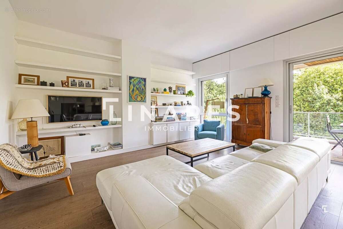 Appartement à MARSEILLE-8E