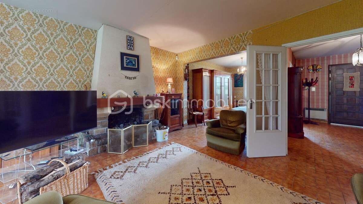 Maison à NESPLOY