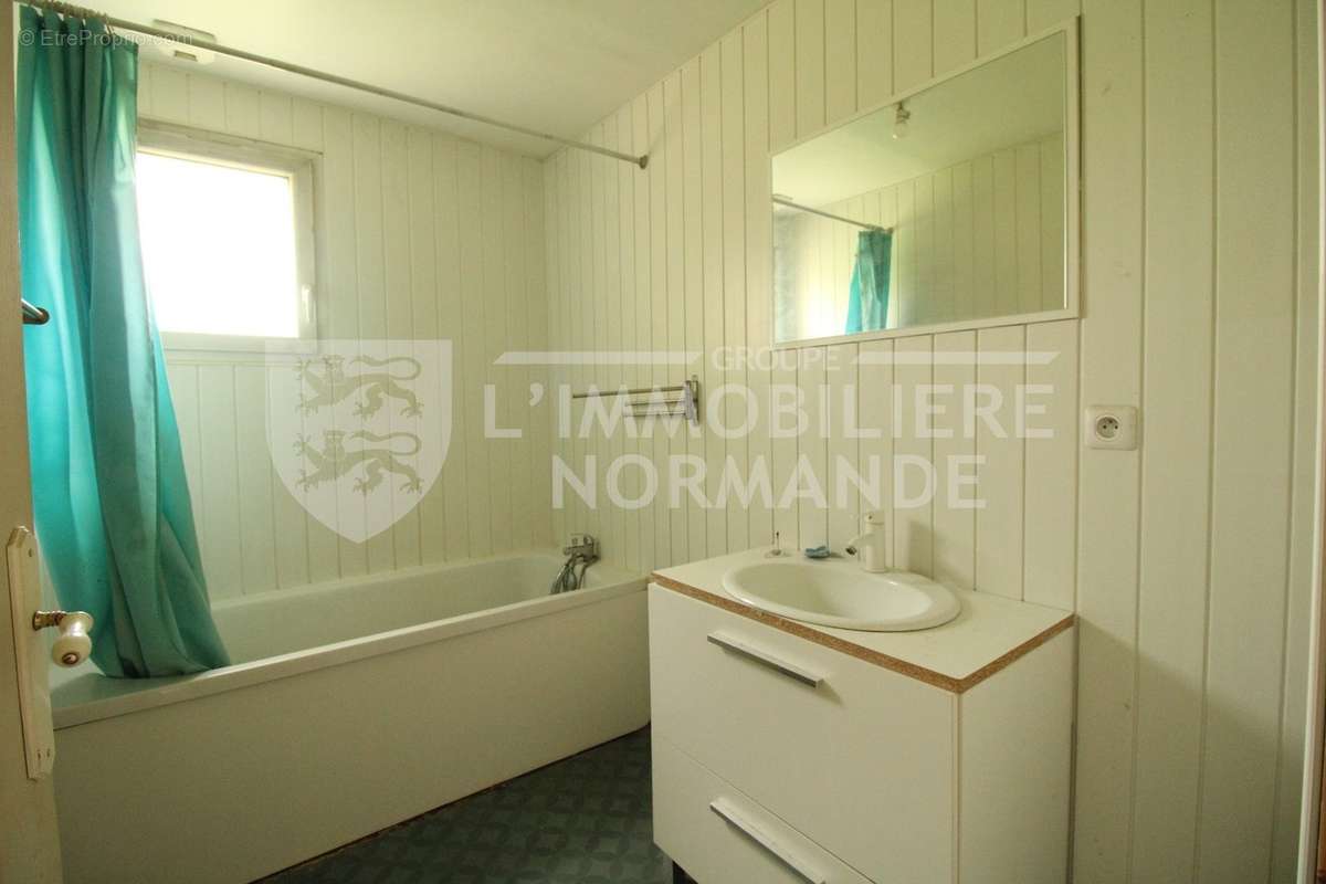 Maison à BONNIERES-SUR-SEINE