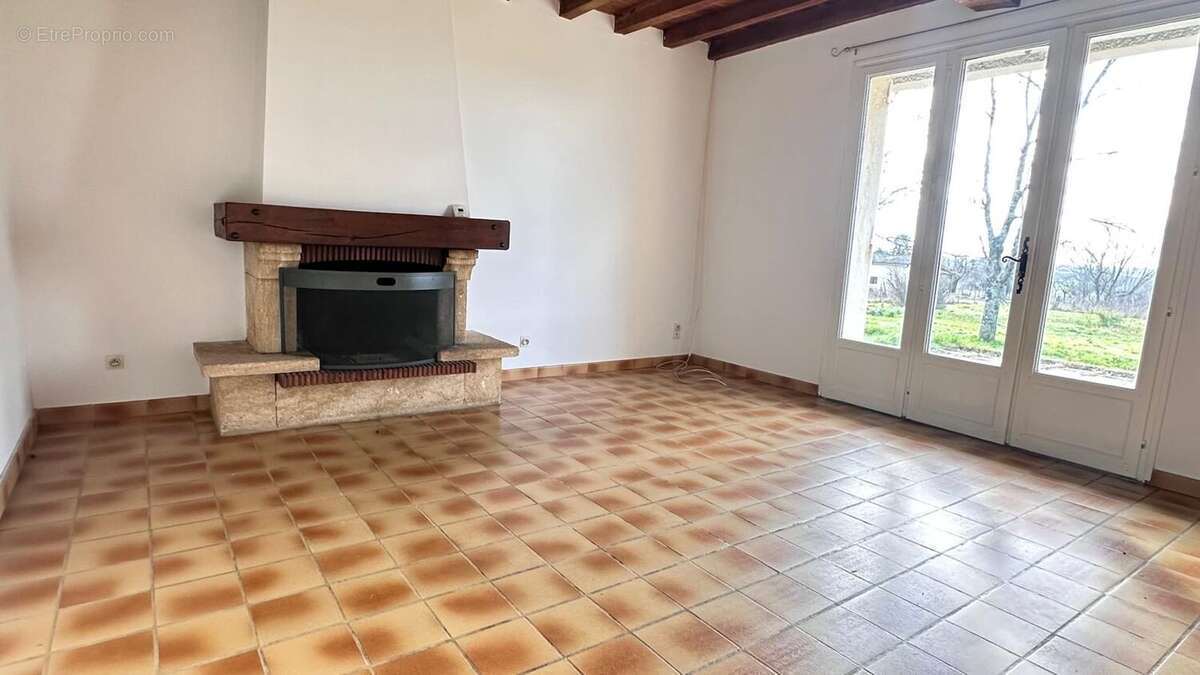 salon indépendant - separate living room - Maison à FAUX