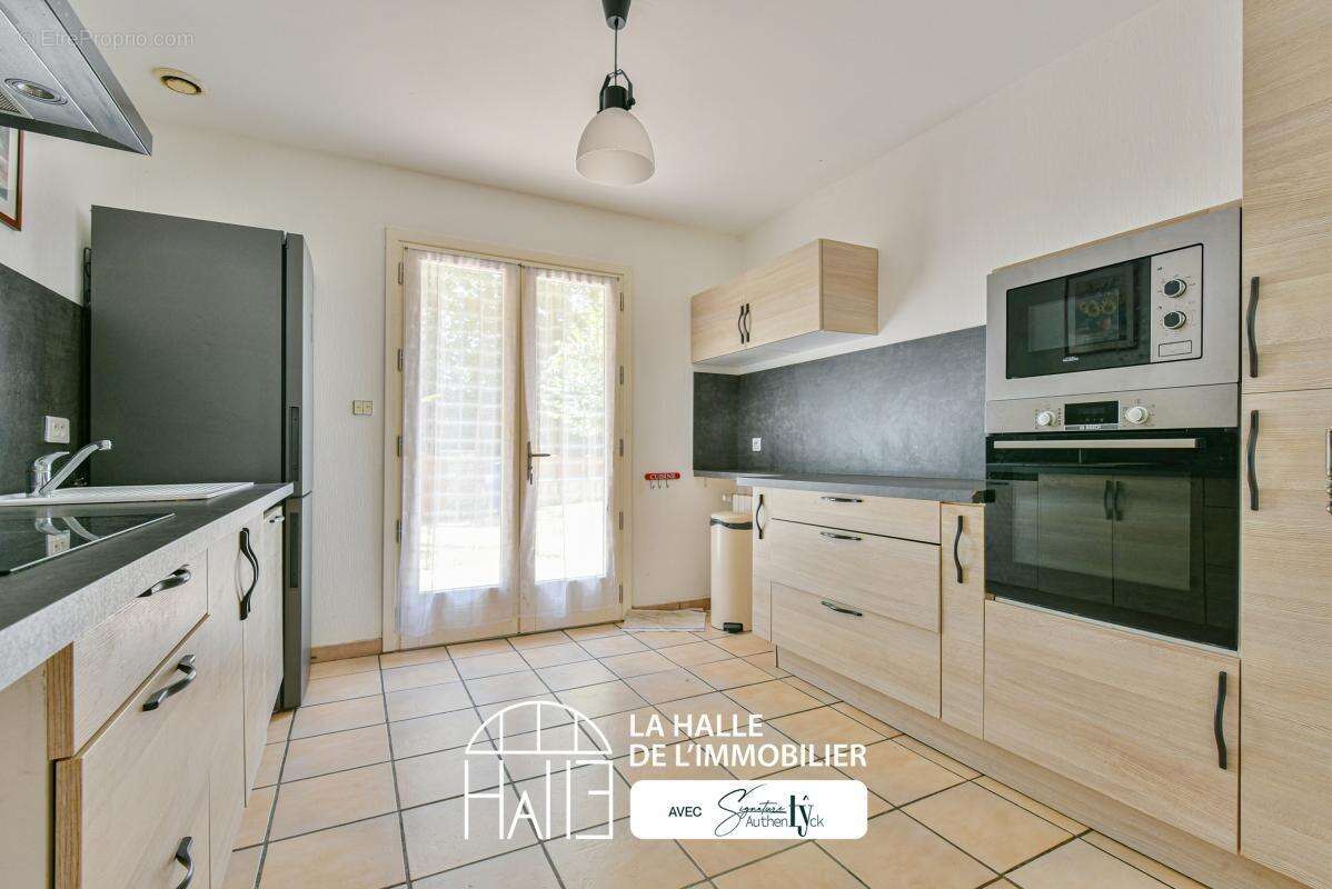 Maison 94 m² à Limoges  - photo 5