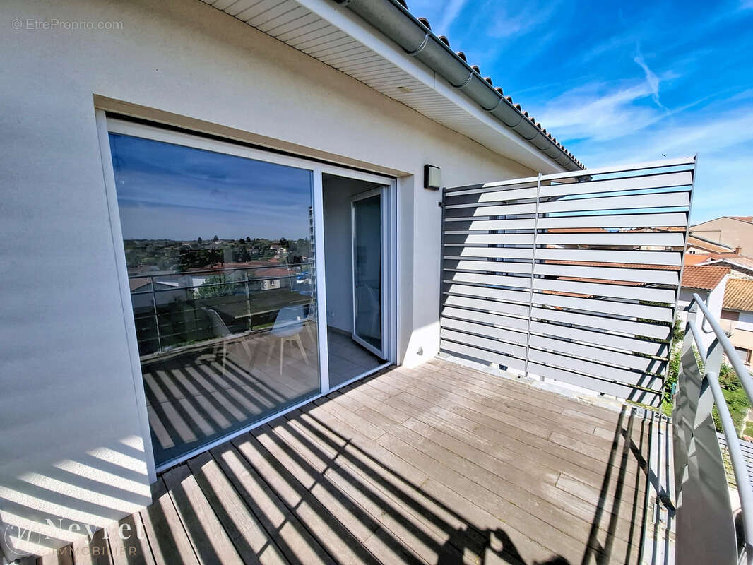 Appartement à MONTAGNY