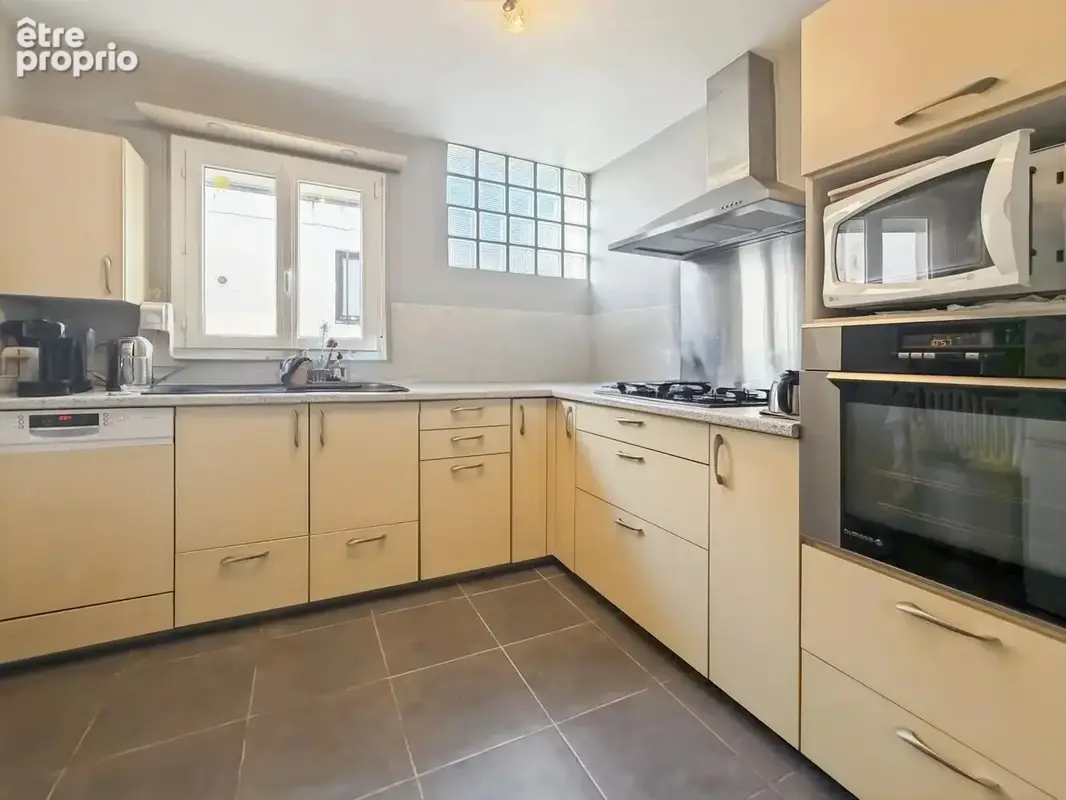 Maison 9 pièces 138 m² à vendre à Dieppe (76200) - photo 3