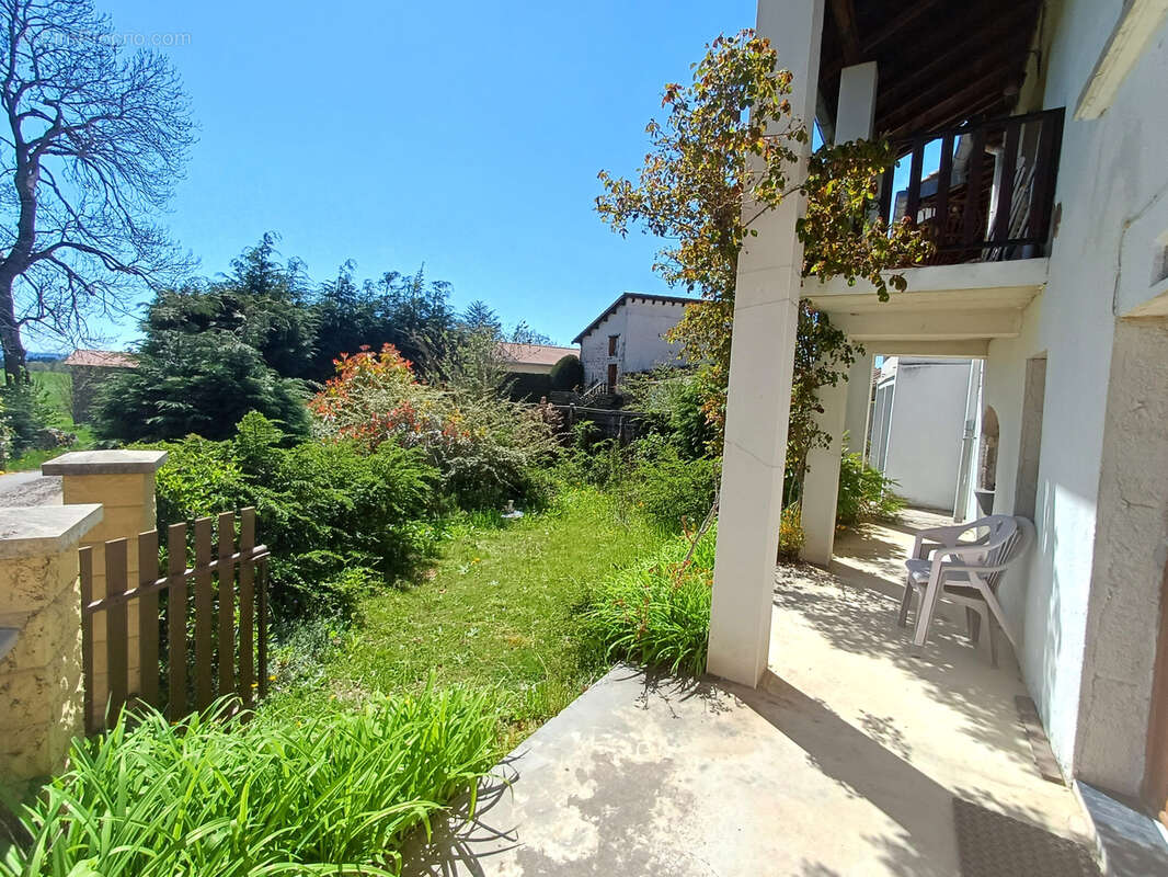 Maison à CHOMELIX