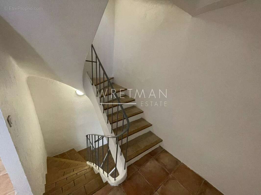 Appartement à VALBONNE