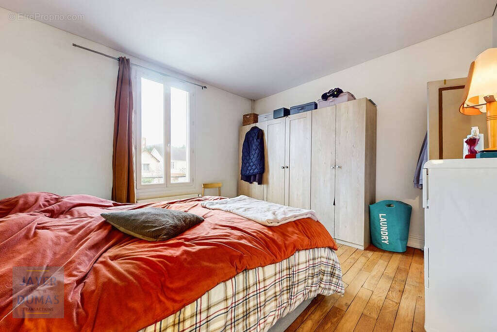 CHALON-SUR-SAONE - Belle maison au calme avec Garage et Piscine - - photo 5