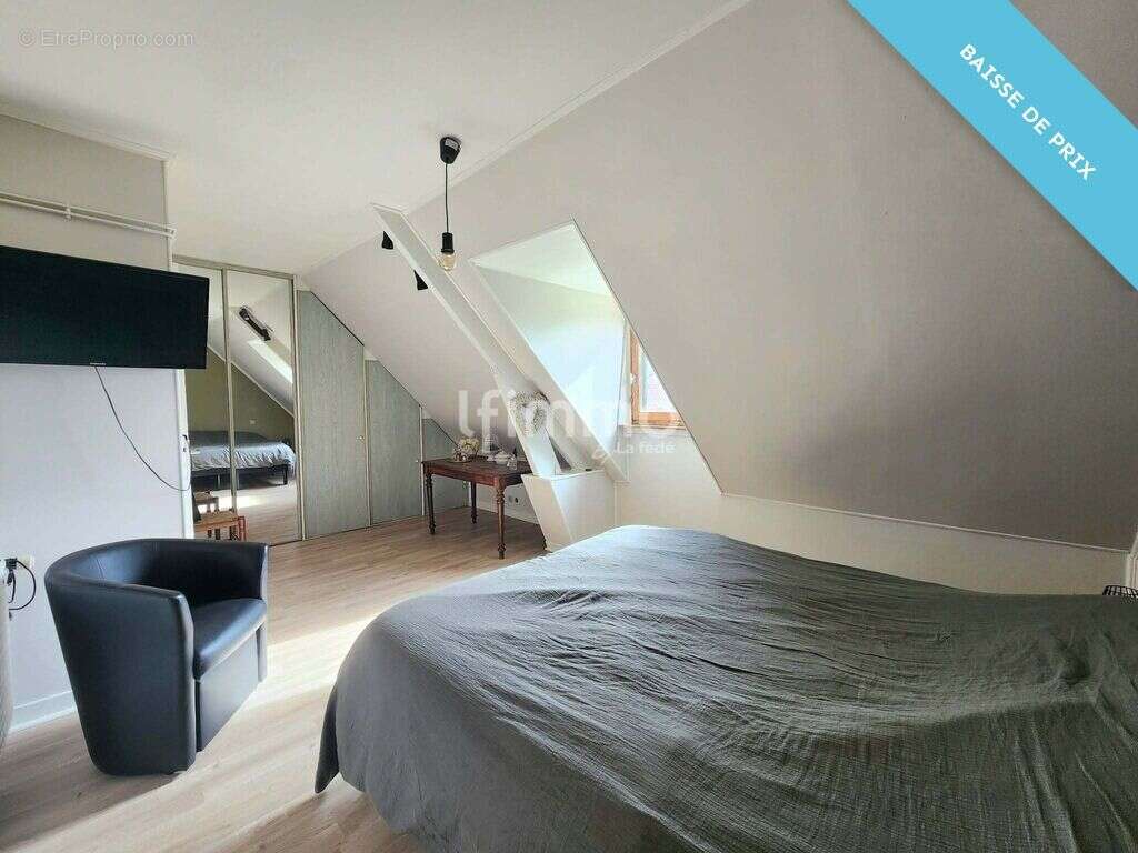 Maison traditionnelle avec étang - photo 9