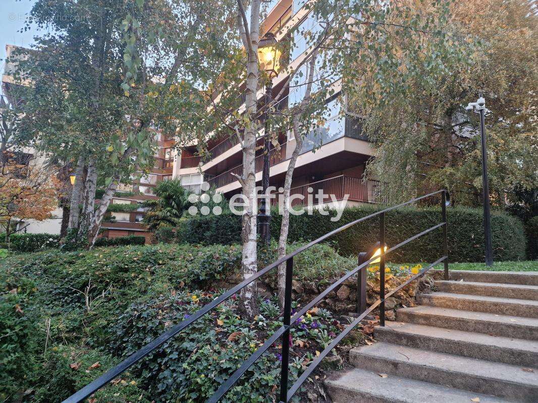 Appartement à LE CHESNAY