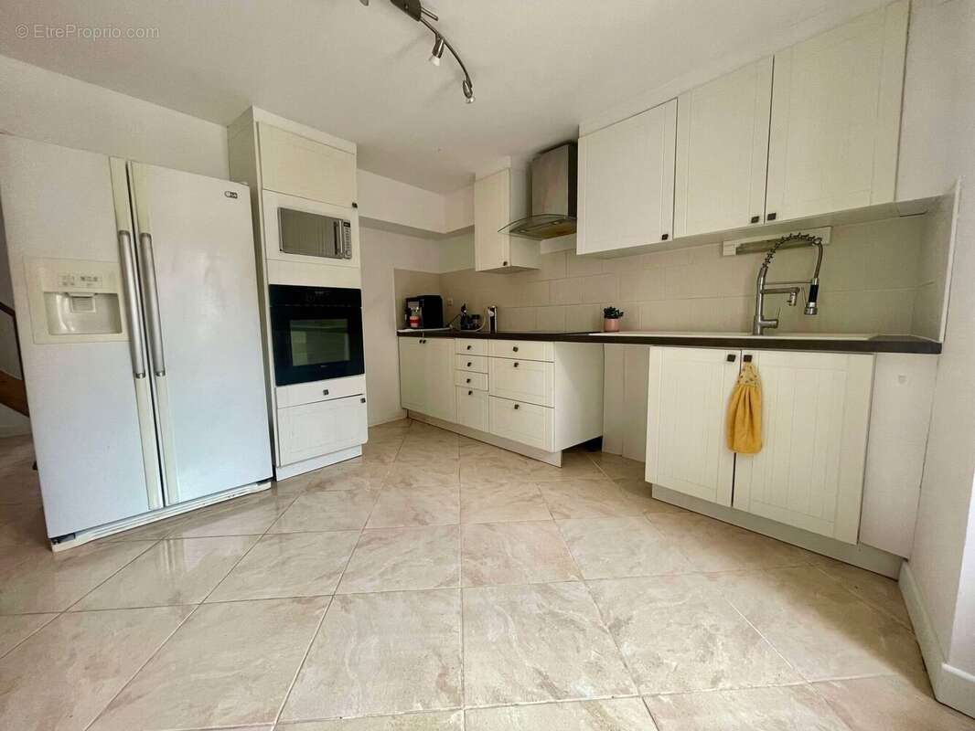 Maison à BAZOCHES-LES-GALLERANDES