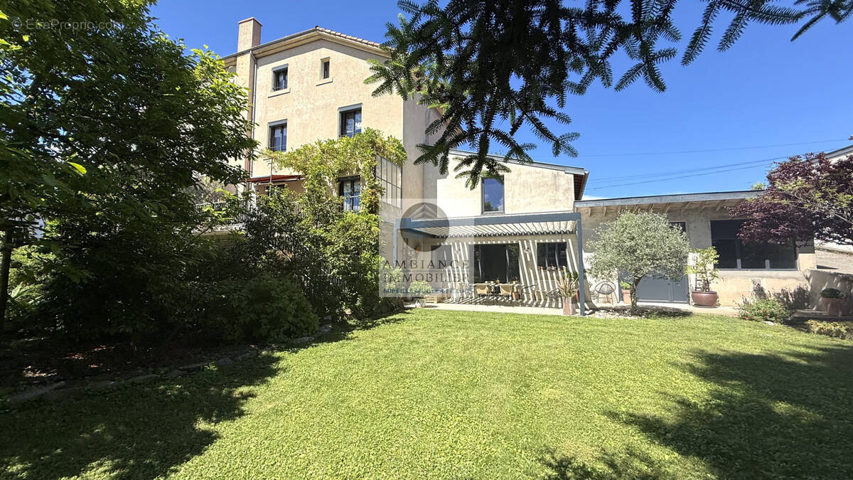 Maison à TOURNON-SUR-RHONE