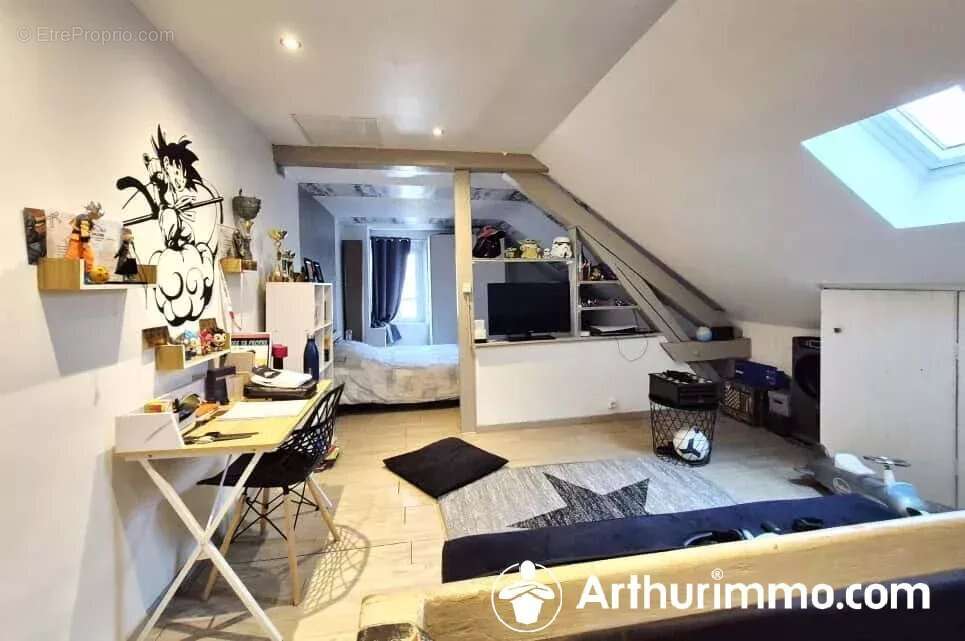 Maison à AUDINCOURT