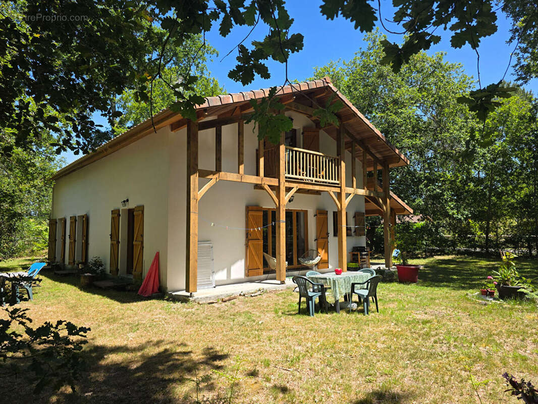 Maison à SAINT-MICHEL-ESCALUS