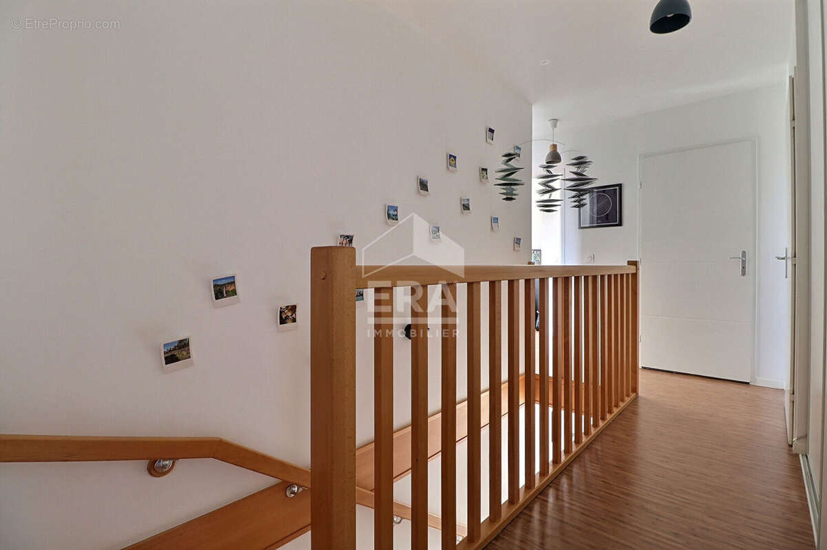 Appartement à AUBERVILLIERS