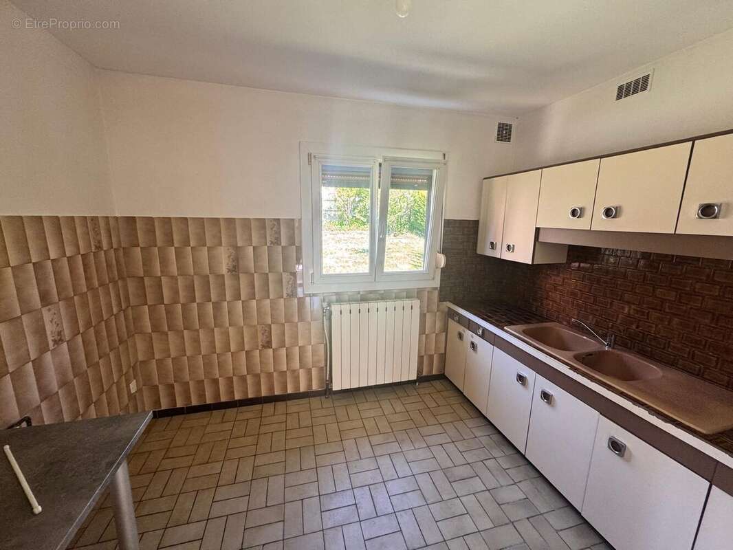 Maison à BERZY-LE-SEC