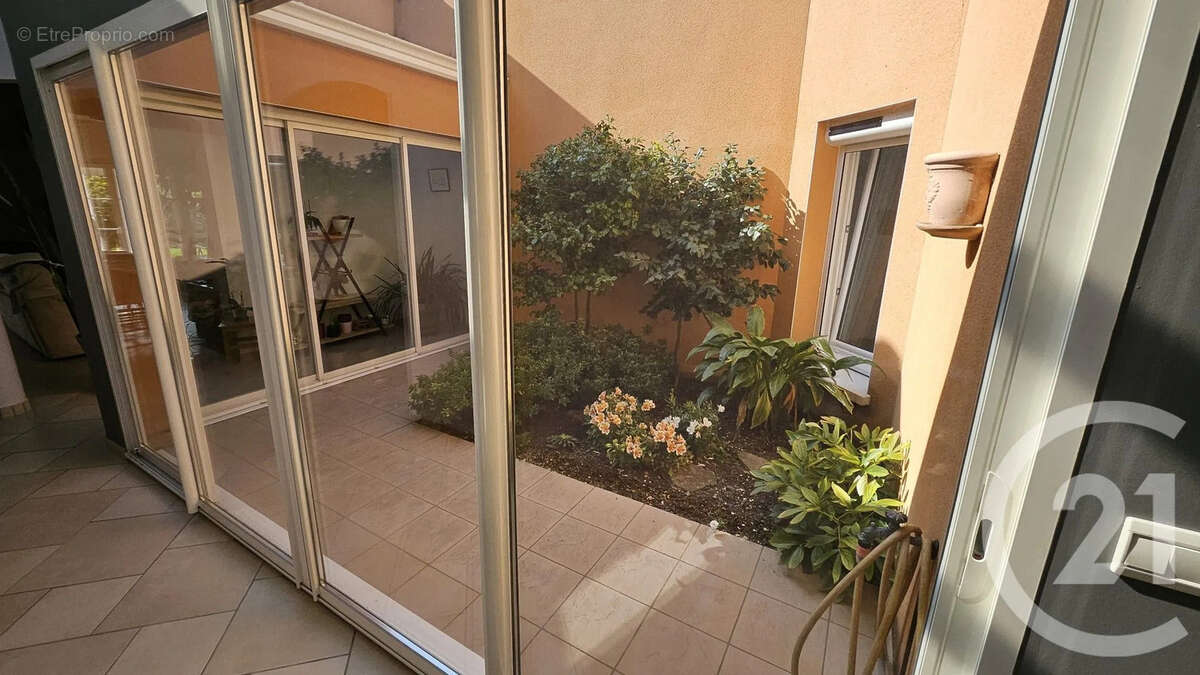 Maison à SAINTE-EUPHEMIE