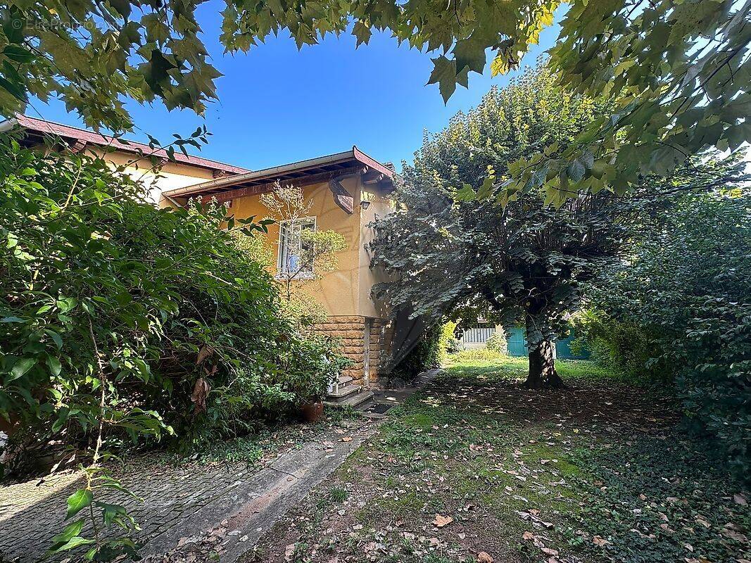 Maison à VILLEFRANCHE-SUR-SAONE