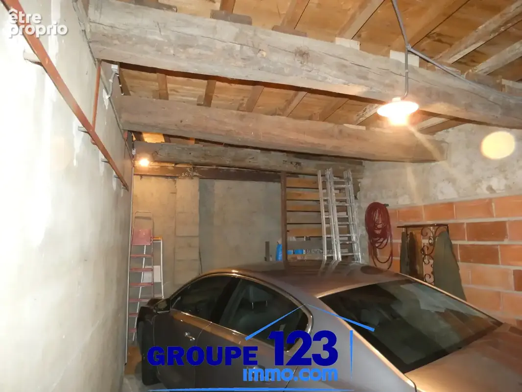 Maison et local commercial - photo 14