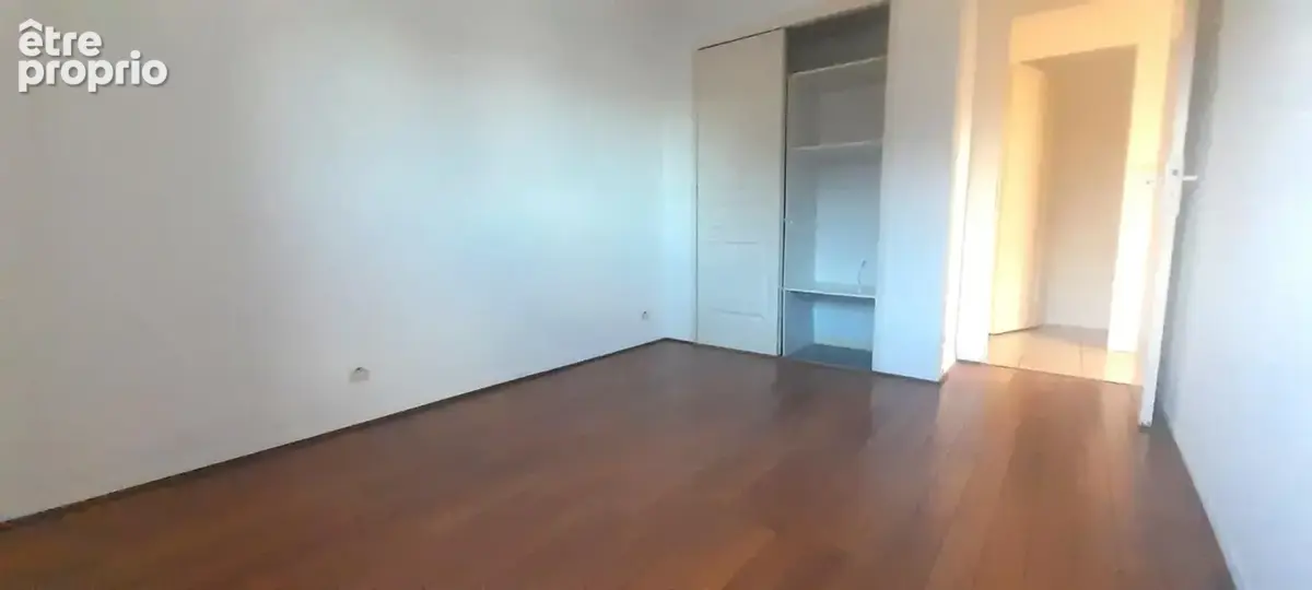 Appartement T3 climatisé  de 72m² avec joli balcon, 2 places de parking - photo 6