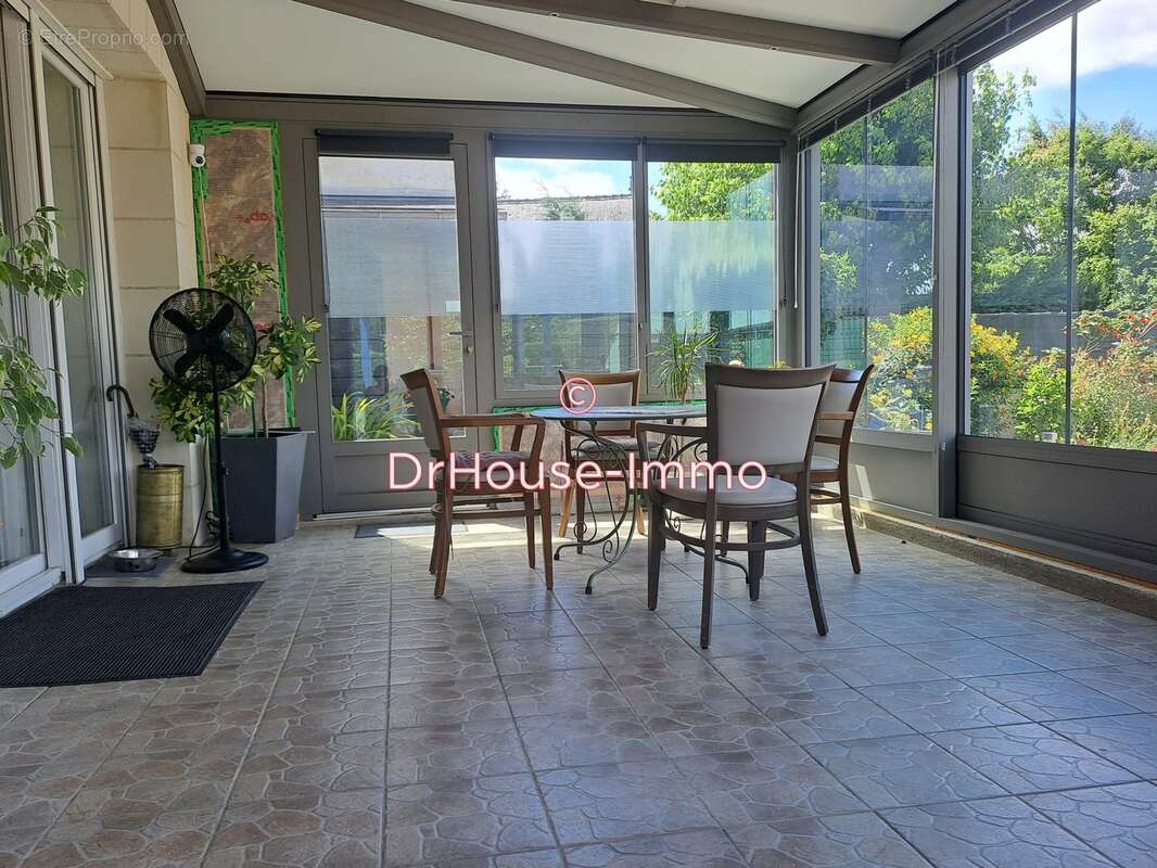 Maison à SAINT-ETIENNE-DE-CHIGNY