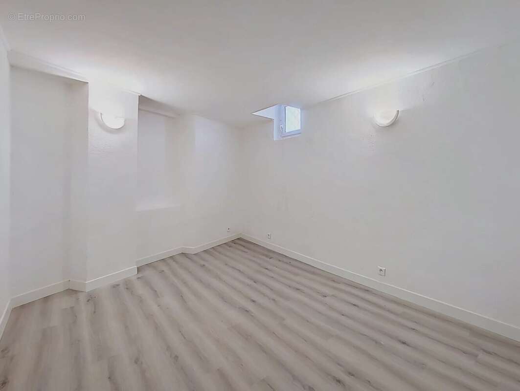 À vendre – 3 pièces au calme proche - Nouvelle Coulée Verte - photo 5