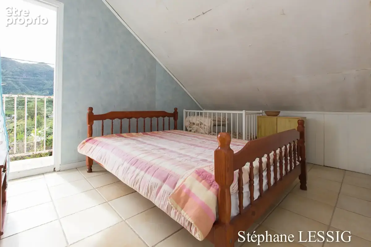MAISON LA POSSESSION 8 pièces 4 CHAMBRES 165 m2 sur 679m2 de terrain. - photo 12