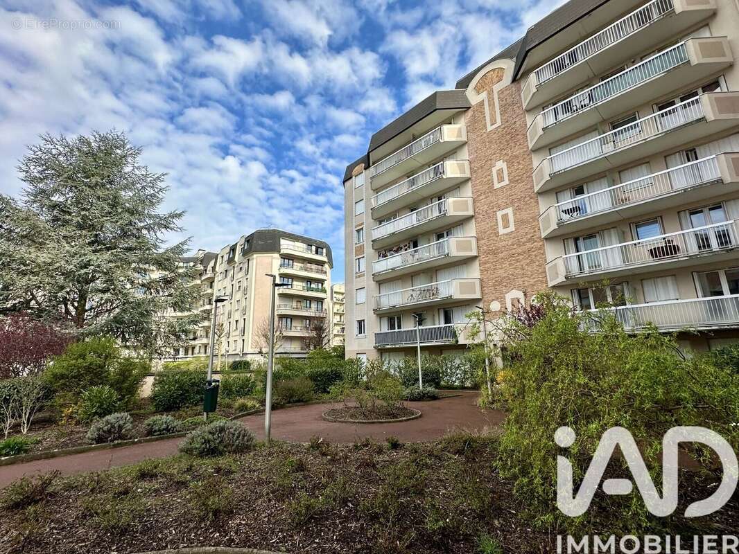 Photo 9 - Appartement à CERGY