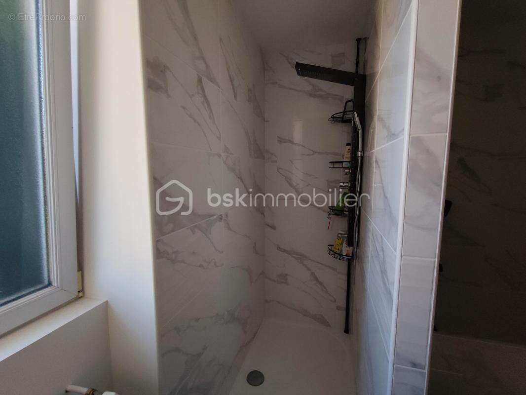  Maison familiale rénovée – 8 pièces – 150 m² – Secteur calme - photo 20