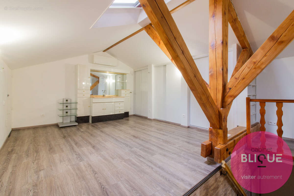 Maison à LAITRE-SOUS-AMANCE