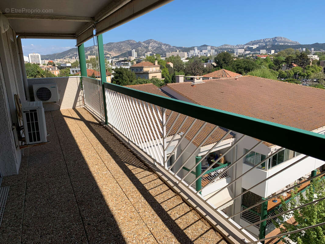 Appartement à MARSEILLE-8E