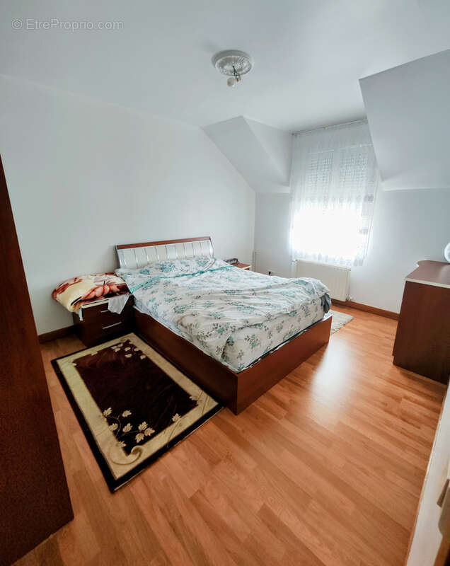 Maison à LE MEE-SUR-SEINE