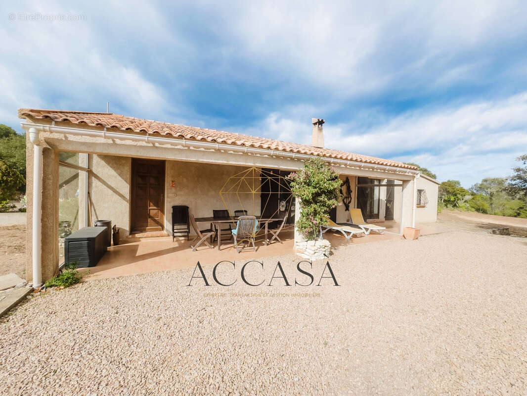 Propriété avec dépendance sur grand terrain constructible à 5 min de la plage de Bonifacio - photo 42
