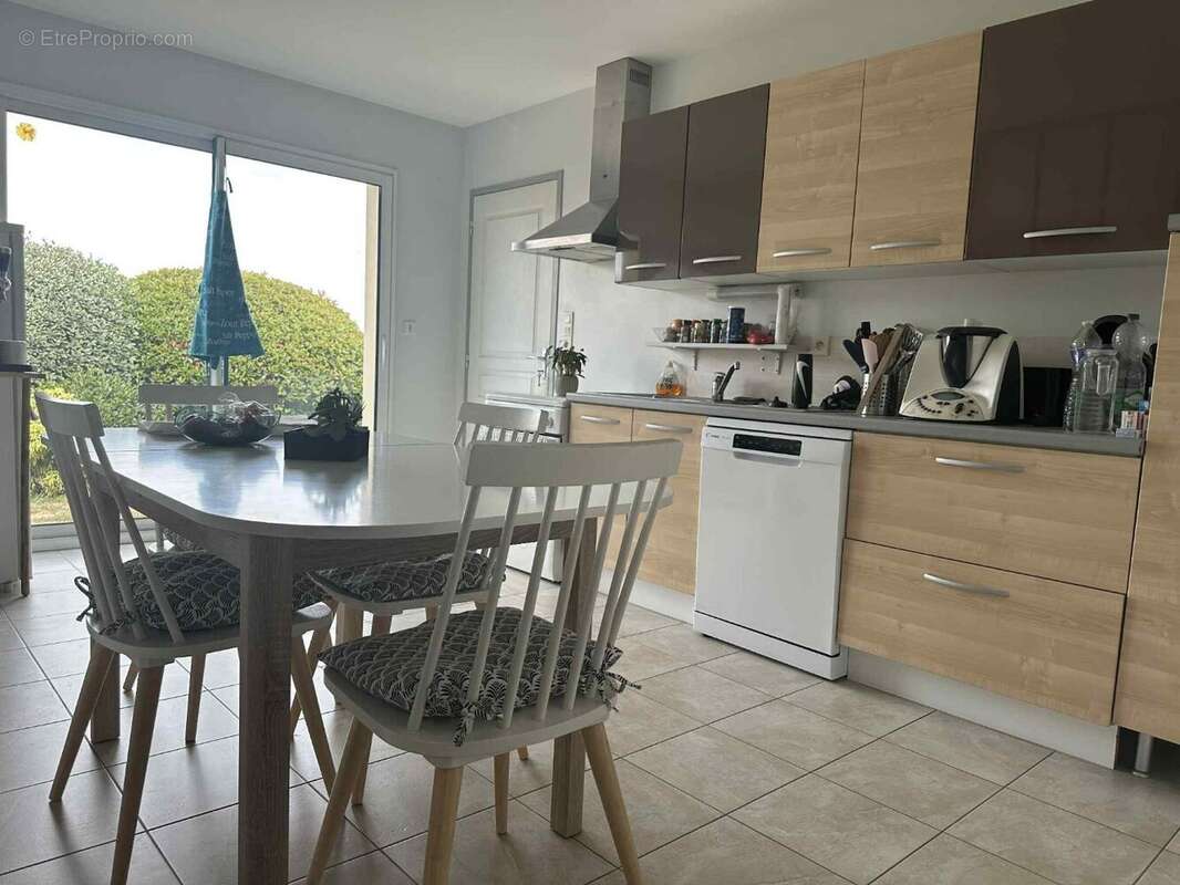 Pavillon de plain pied 100m² 4 chambres - photo 6