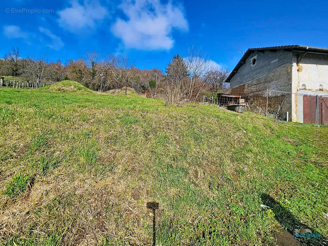 Terrain à LA COTE-SAINT-ANDRE