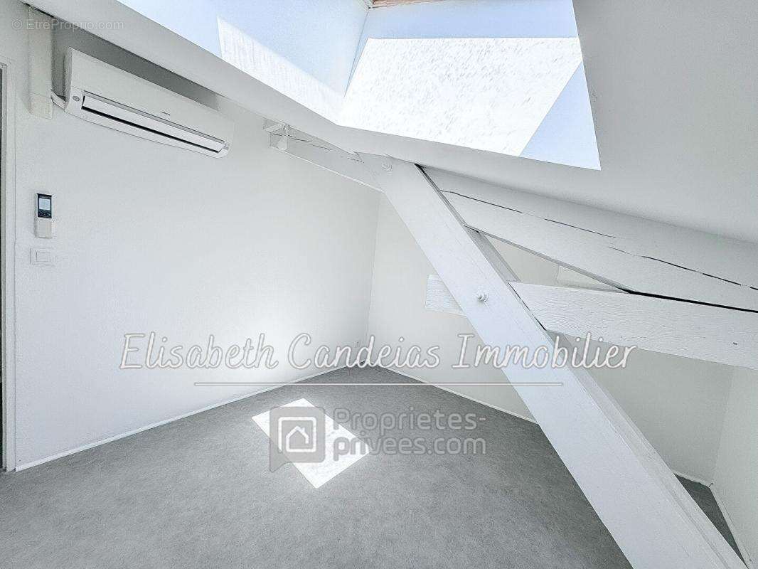 Appartement à CAZERES