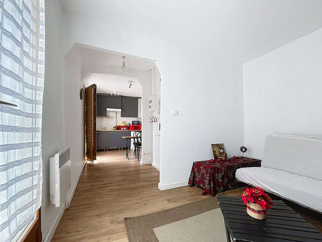 Appartement à MARSEILLE-2E