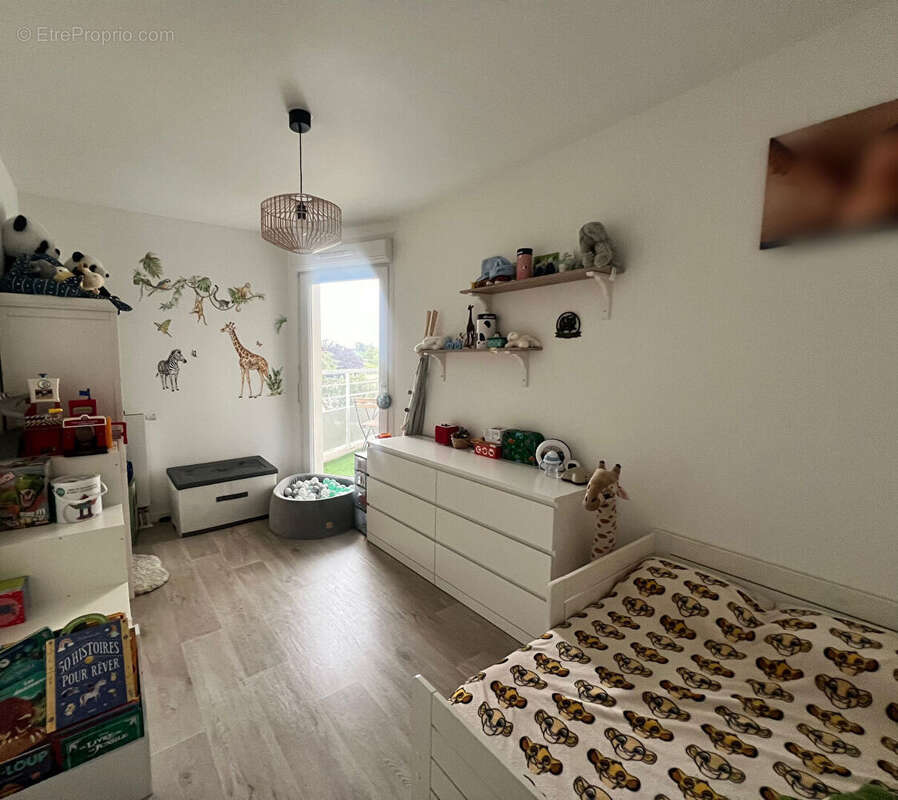 Appartement à SARTROUVILLE