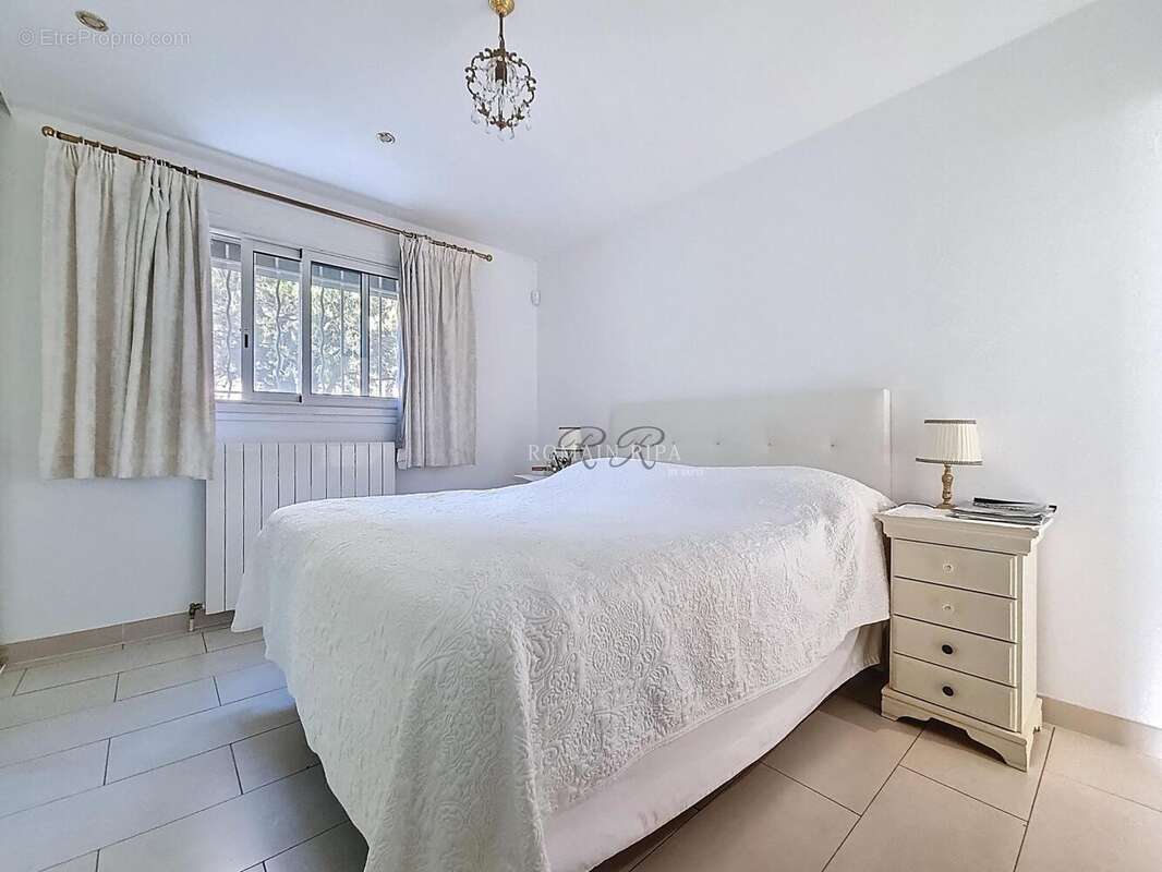 Photo 8 - Maison à SAINT-RAPHAEL