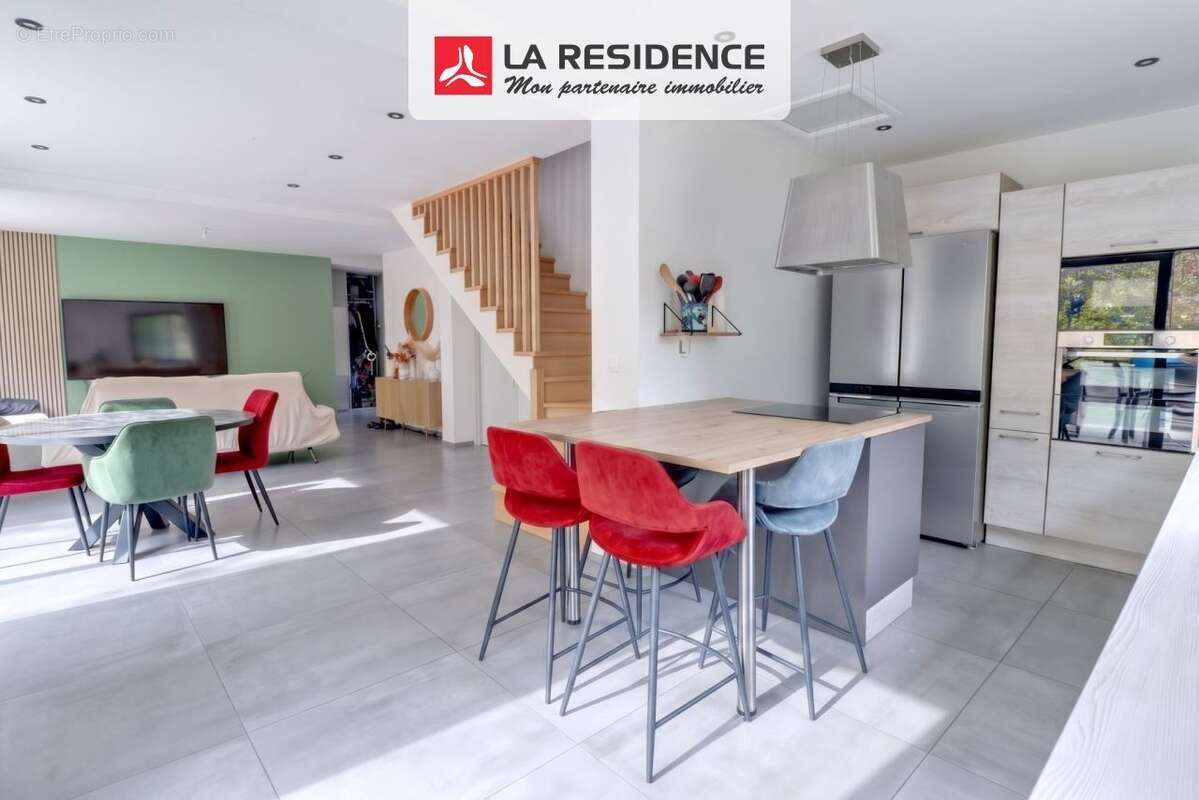 Maison 120 m² à Pont-De-L'arche  - photo 3